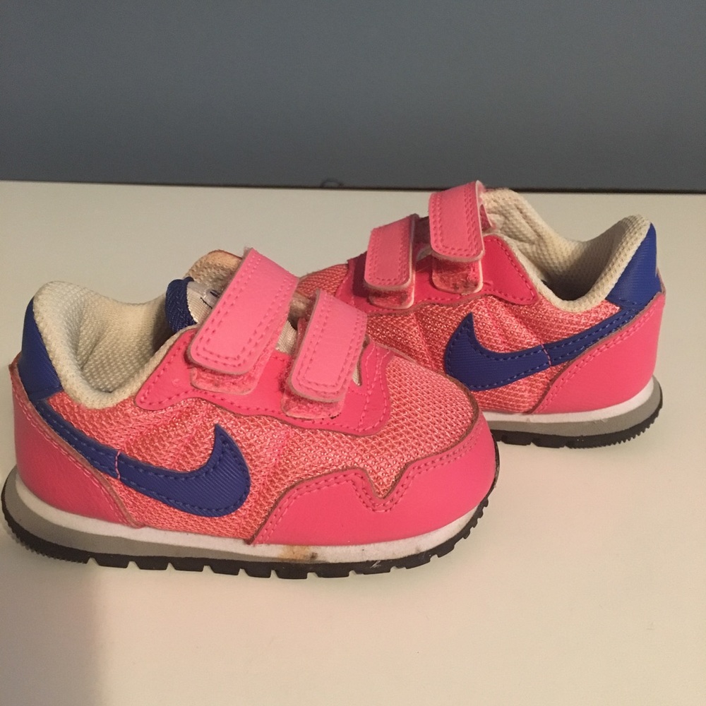 Pink toddler girl Nike shoes